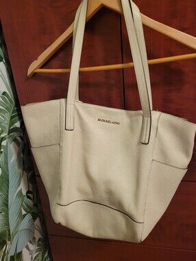 Michael Kors Leather Handbag
